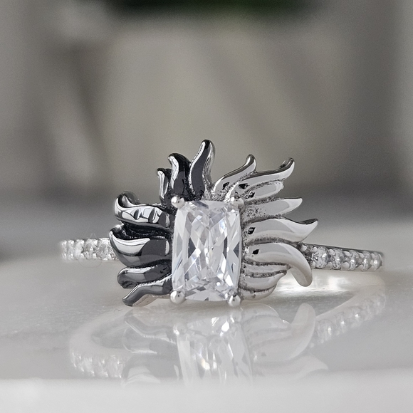 Disney Villians Cruella De Vil ring, 925 Sterling Silver Charmed Aroma - Picture 9 of 10